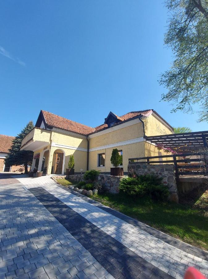 Folwark Tumiany Pokoje & Restauracja Luaran gambar